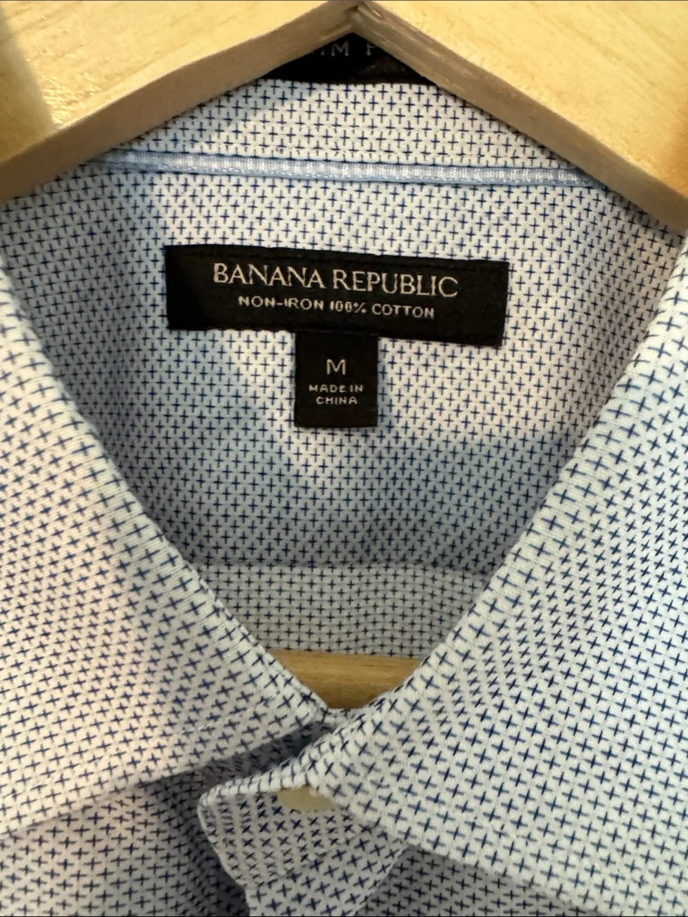 Banana Republic Light Blue Micro-Pattern Slim Fit Dress Shirt